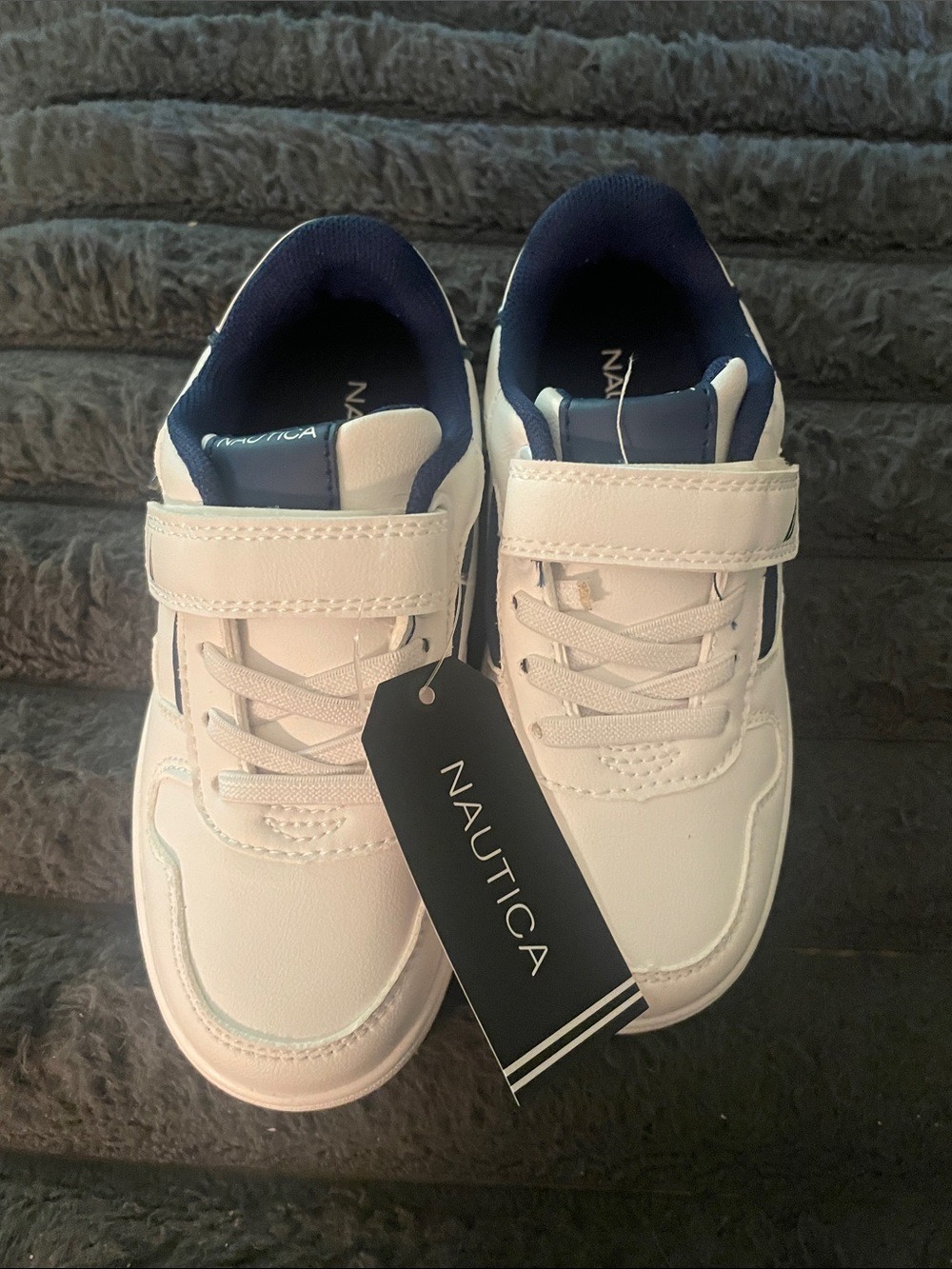 Nautica Boys 11 Tennis Shoe NWT